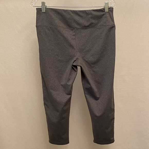 REEBOK Workout Tights Pants Crop / Capris Gray - Picture 3 of 5